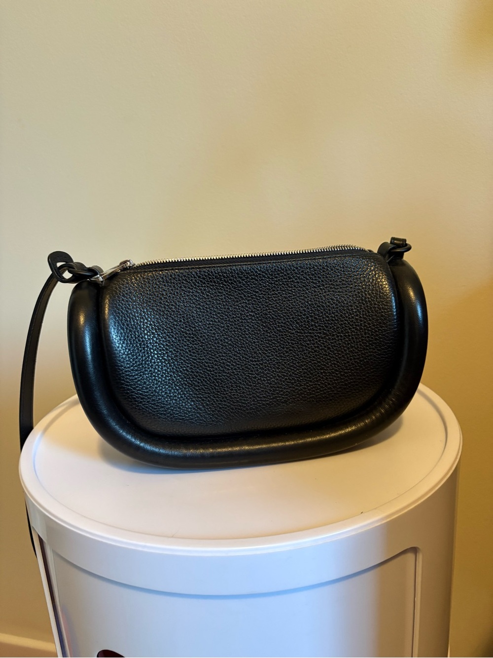JW Anderson Black Leather Bumper 12 Bag - Picture 3 of 4